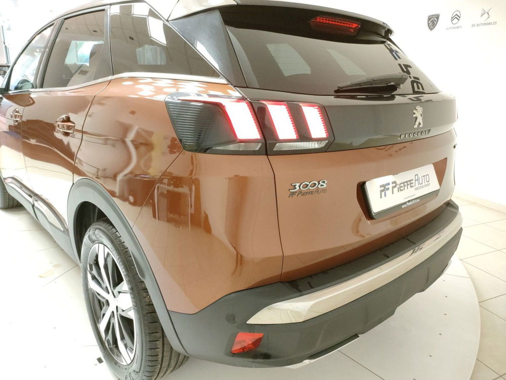 Peugeot 3008 usata a Teramo (9)