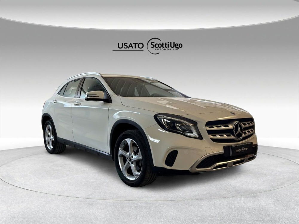 Mercedes-Benz GLA SUV usata a Siena (15)