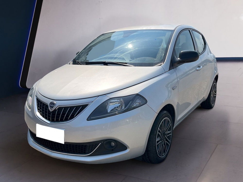 Lancia Ypsilon usata a Torino (2)