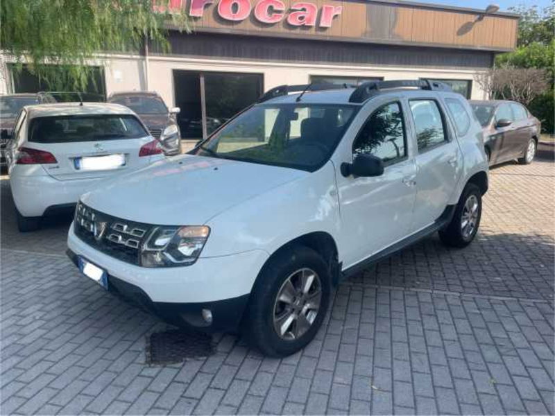 Dacia Duster 1.6 110CV 4x2 GPL Lauréate  del 2014 usata a Ottaviano