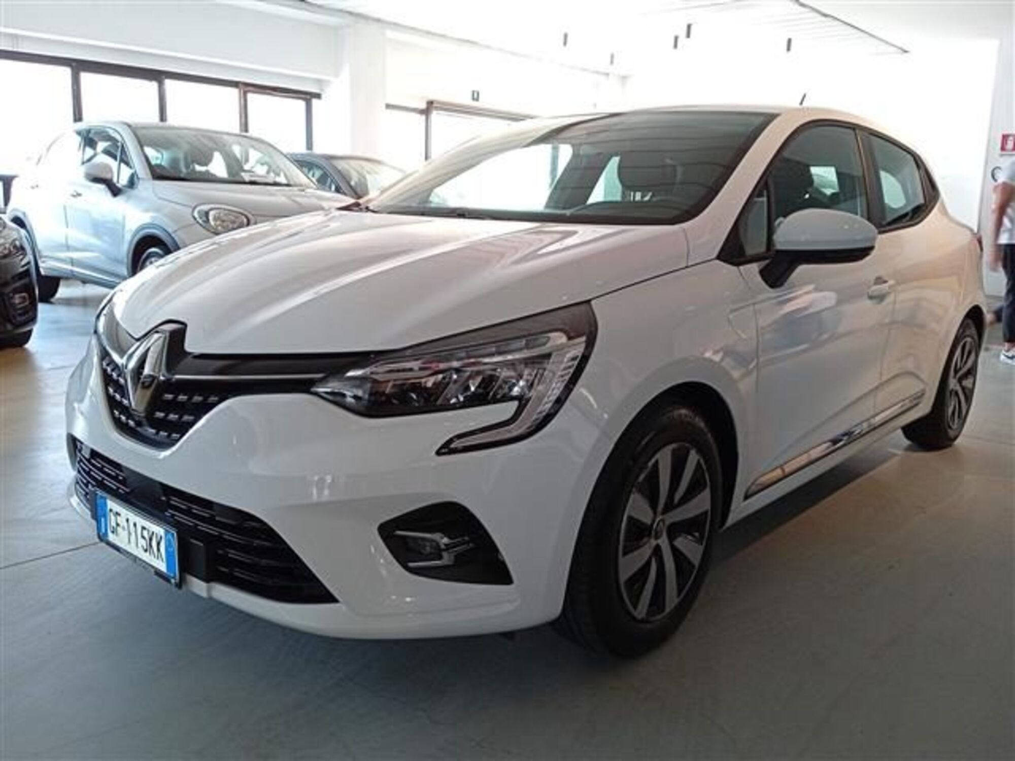 Renault Clio TCe 90 CV 5 porte Zen  del 2021 usata a Empoli