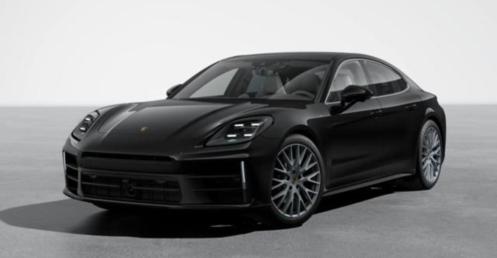 Porsche Panamera nuova a Livorno