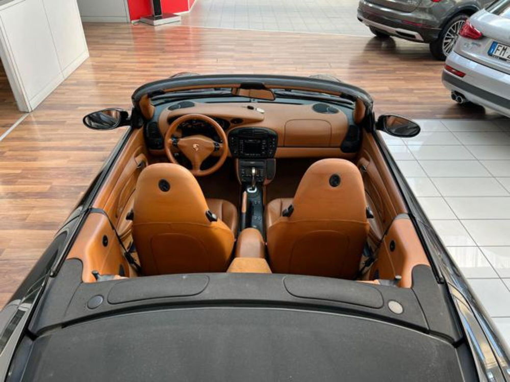 Porsche 911 Cabrio nuova a Modena (9)