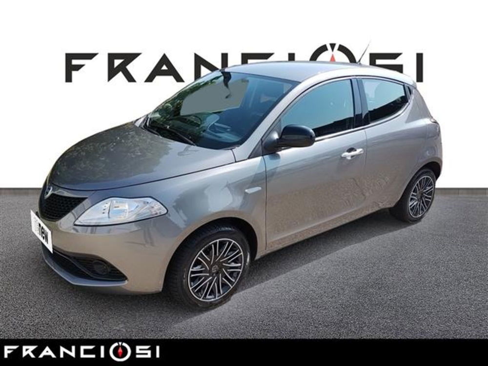 Lancia Ypsilon usata a Modena