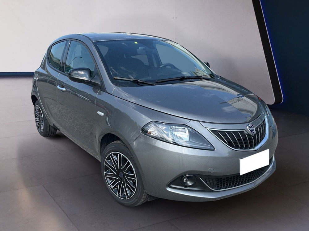 Lancia Ypsilon usata a Torino (3)