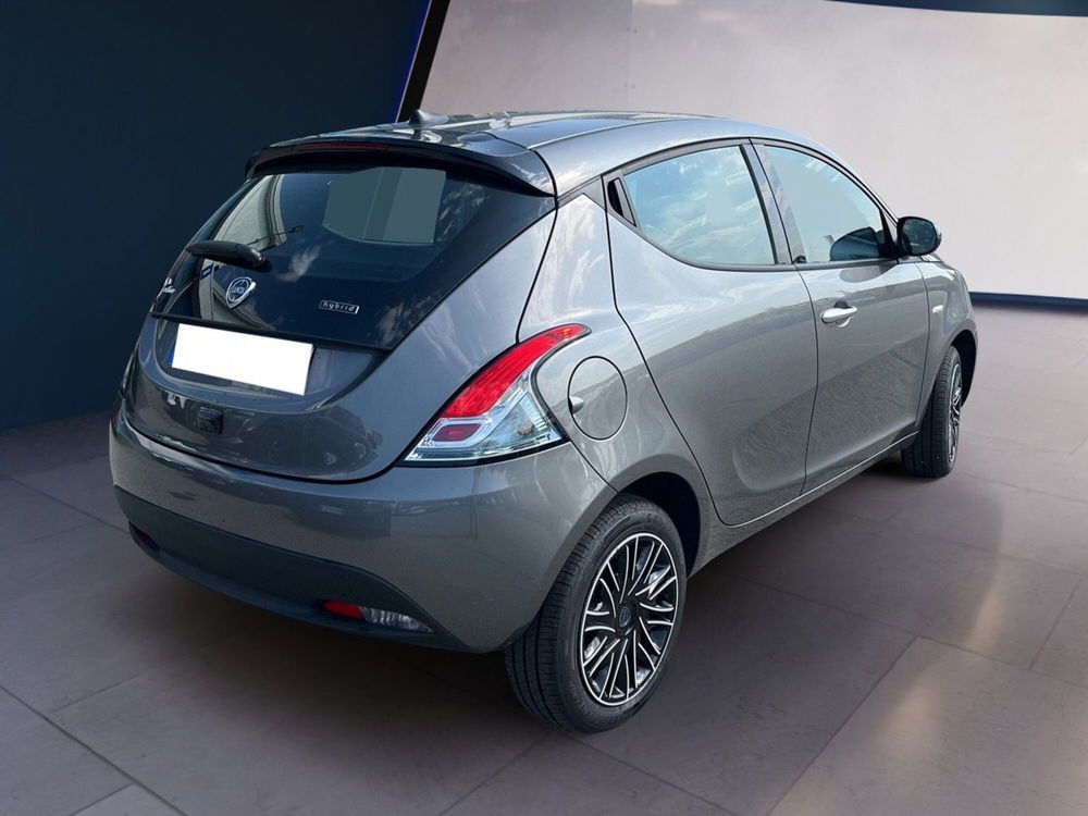 Lancia Ypsilon usata a Torino (4)