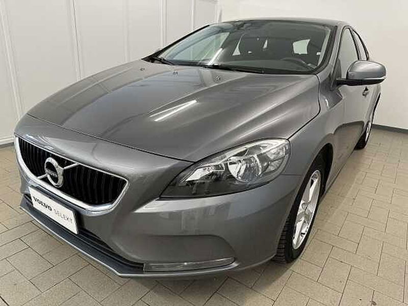 Volvo V40 D2 Inscription N1  del 2018 usata a Civitanova Marche