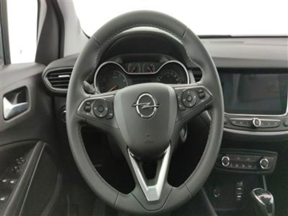 Opel Crossland nuova a Bari (15)