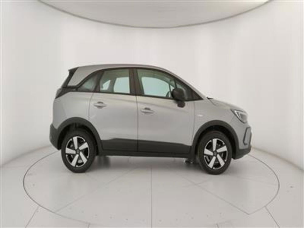 Opel Crossland nuova a Bari (9)