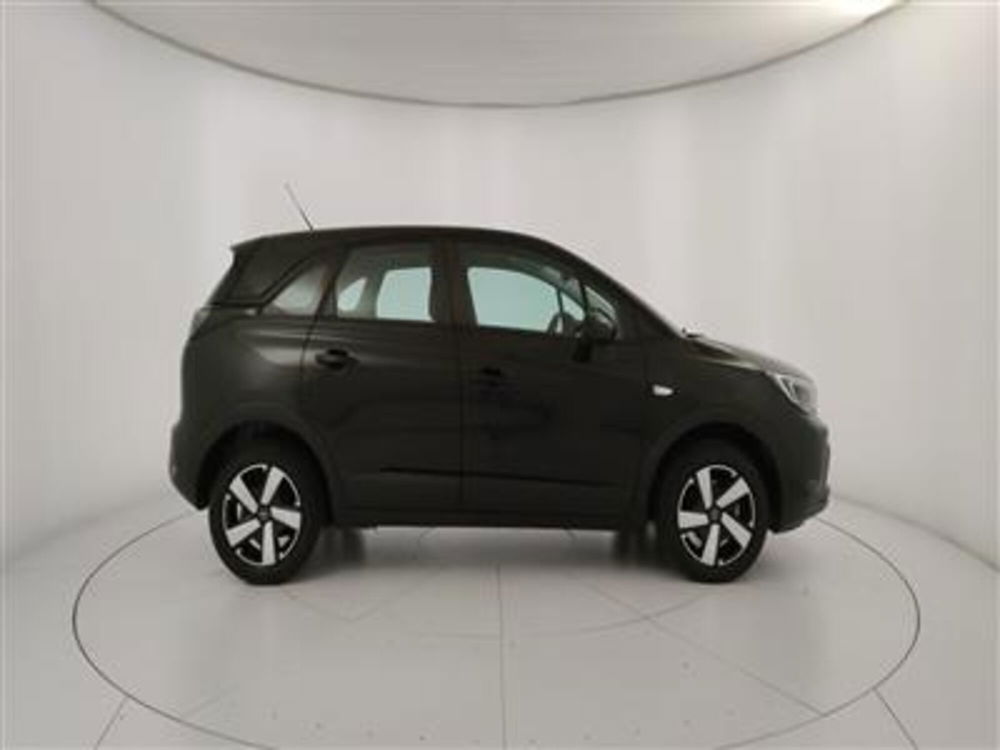 Opel Crossland nuova a Bari (9)