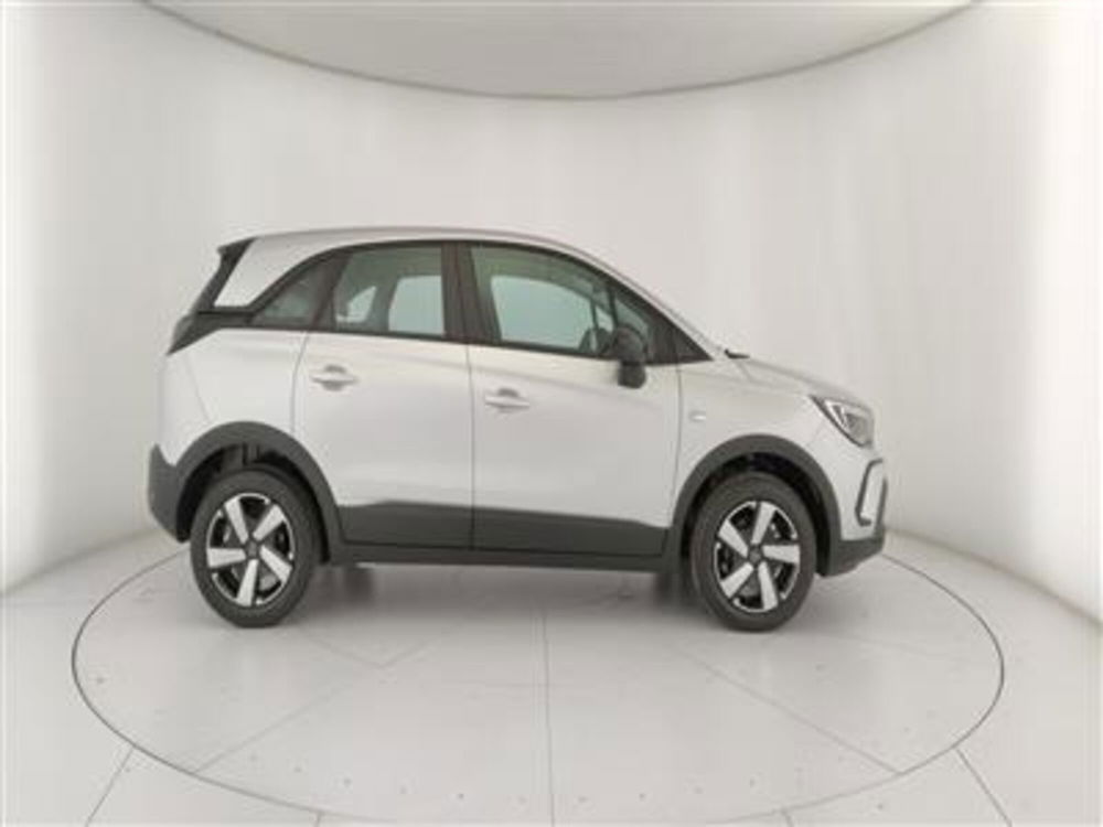 Opel Crossland nuova a Bari (9)