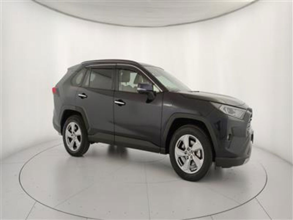 Toyota Rav4 usata a Bari (10)