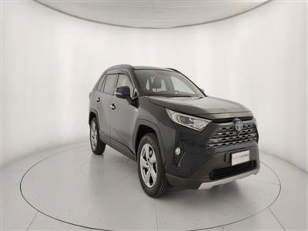 Toyota Rav4 usata a Bari (11)