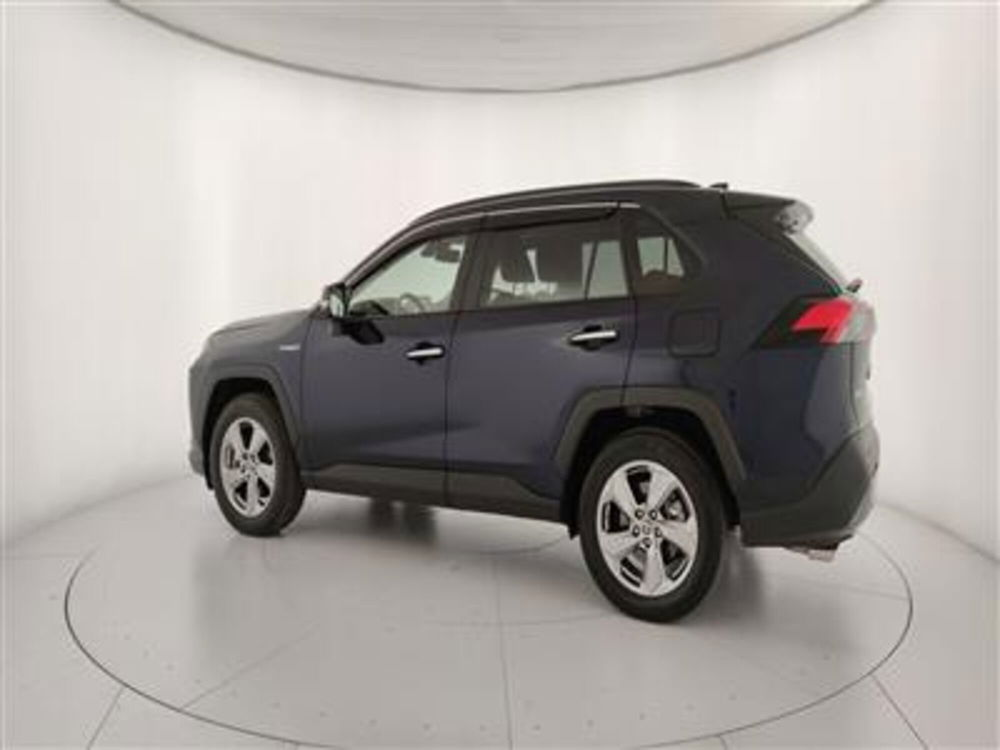 Toyota Rav4 usata a Bari (4)