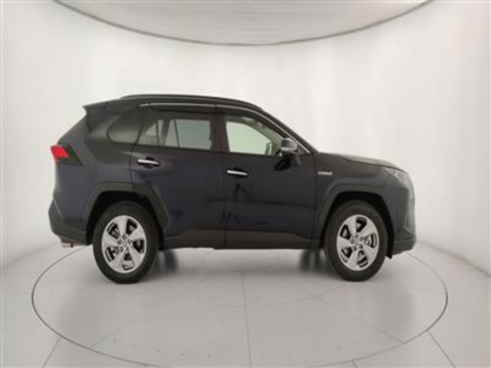 Toyota Rav4 usata a Bari (9)