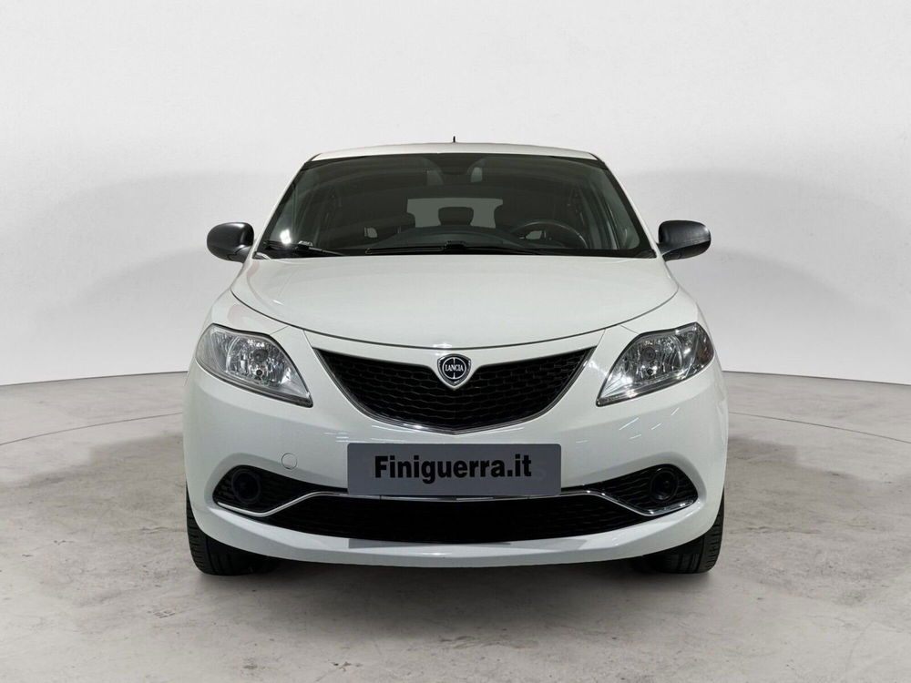 Lancia Ypsilon usata a Lecco (3)