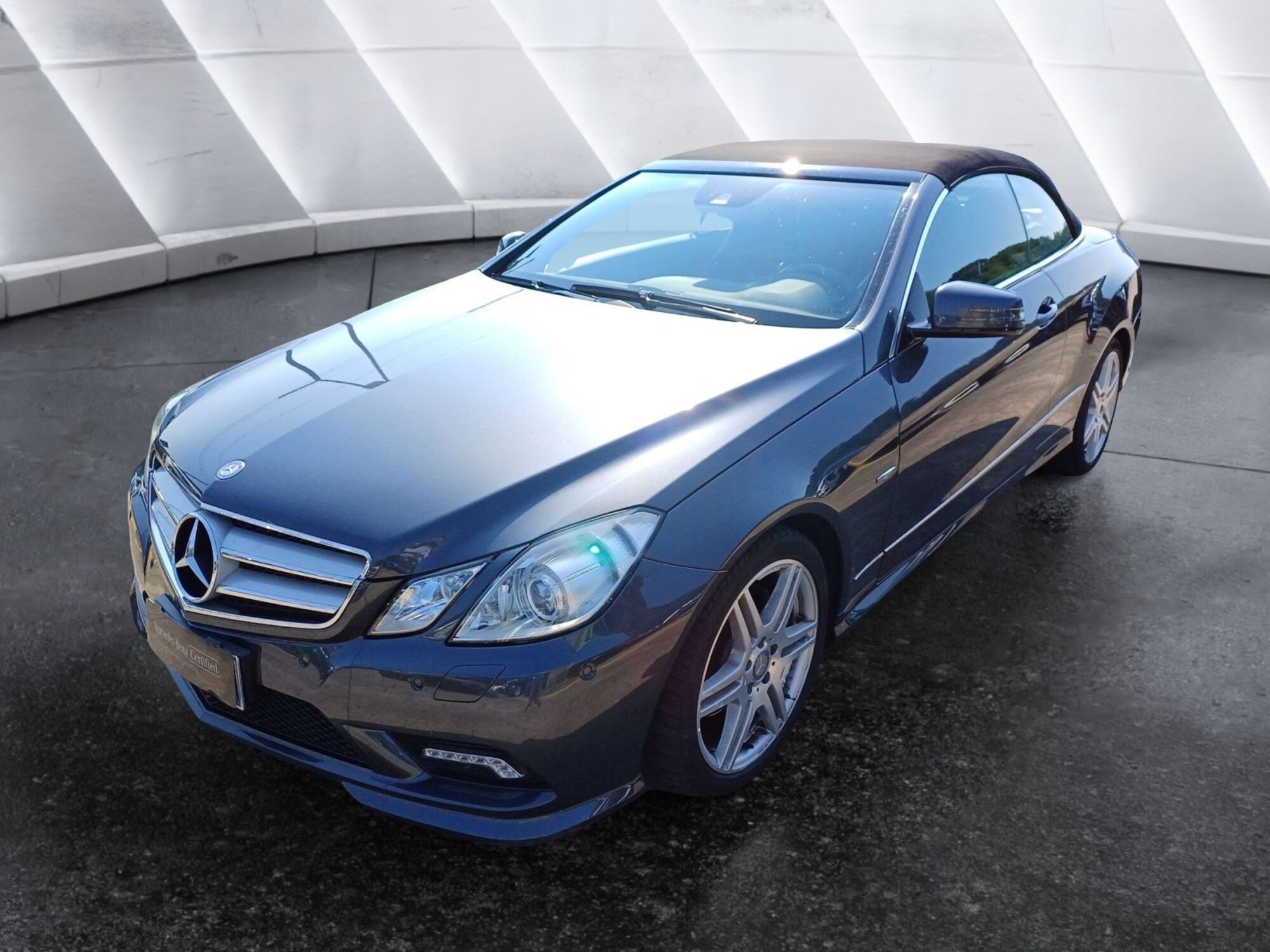 Mercedes-Benz Classe E Cabrio 250 CGI Cabrio BlueEFFICIENCY Avantgarde del 2011 usata