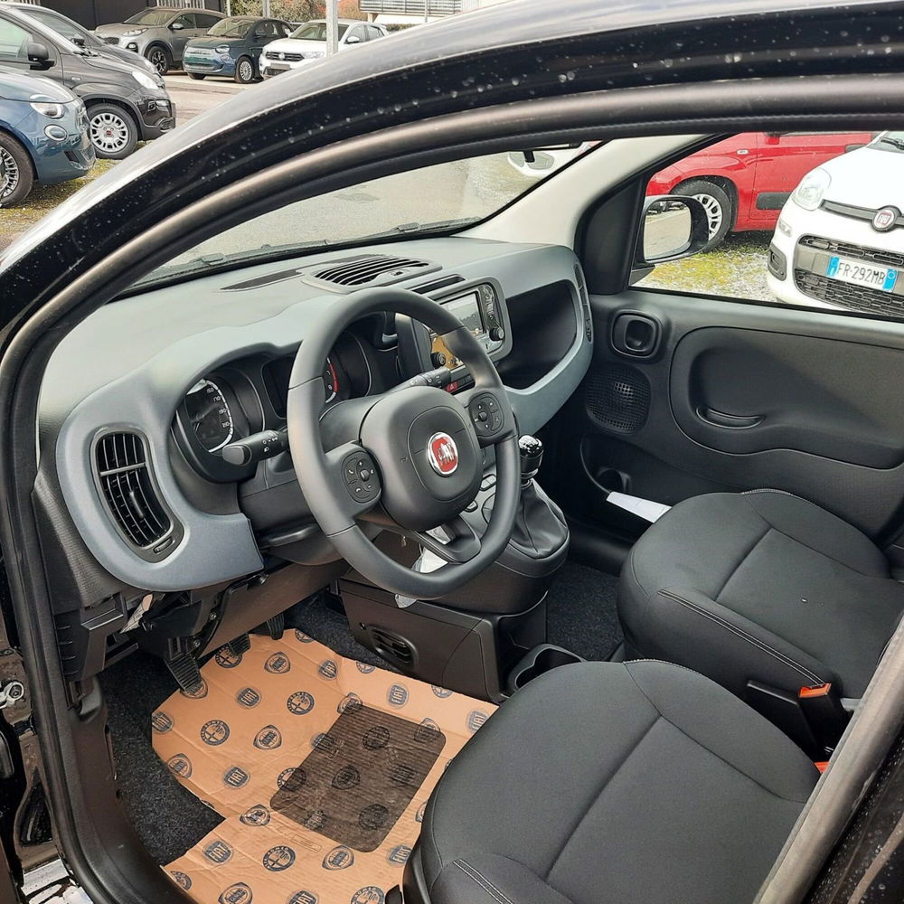 Fiat Panda nuova a La Spezia (13)