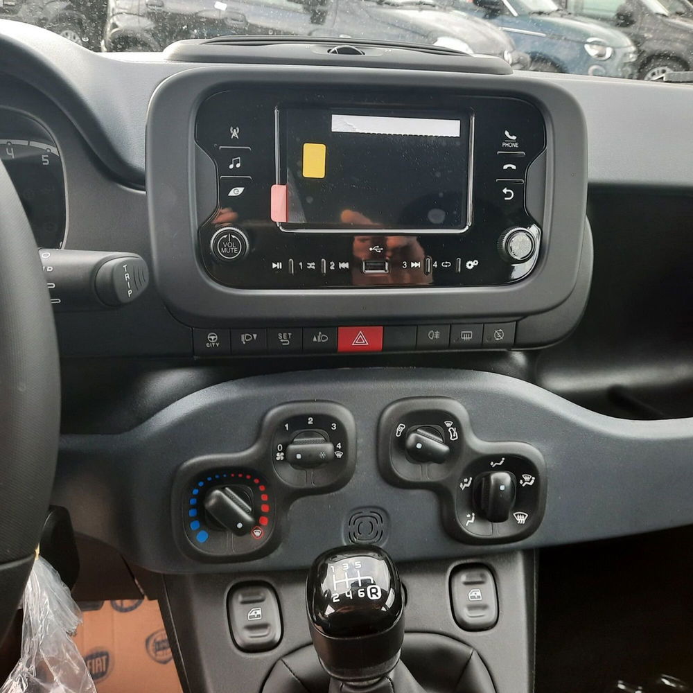 Fiat Panda nuova a La Spezia (15)