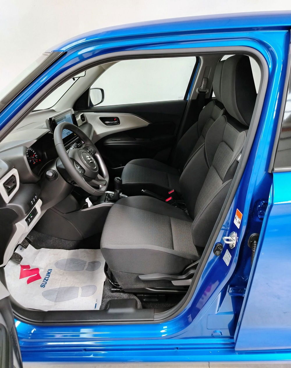 Suzuki Swift nuova a Rovigo (7)