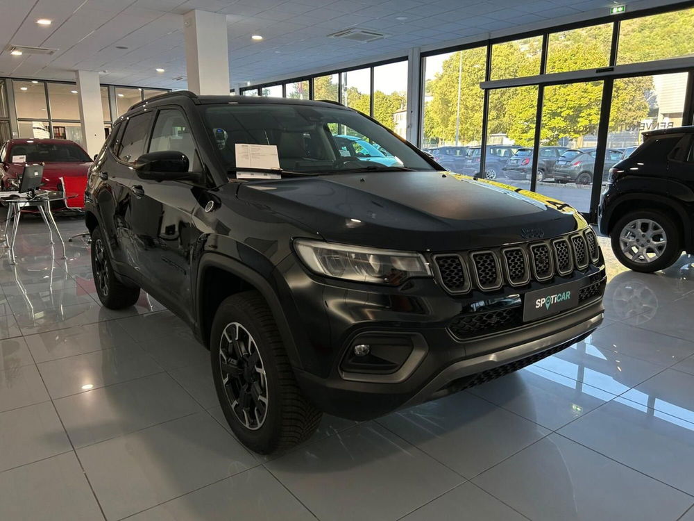 Jeep Compass nuova a Ancona (3)