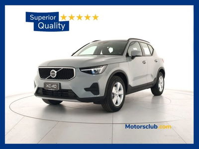 Volvo XC40 T2 automatico Essential nuova a Modena