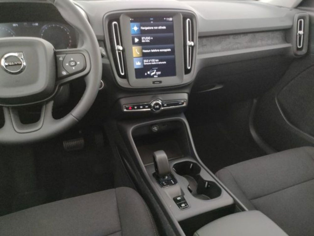 Volvo XC40 nuova a Modena (13)