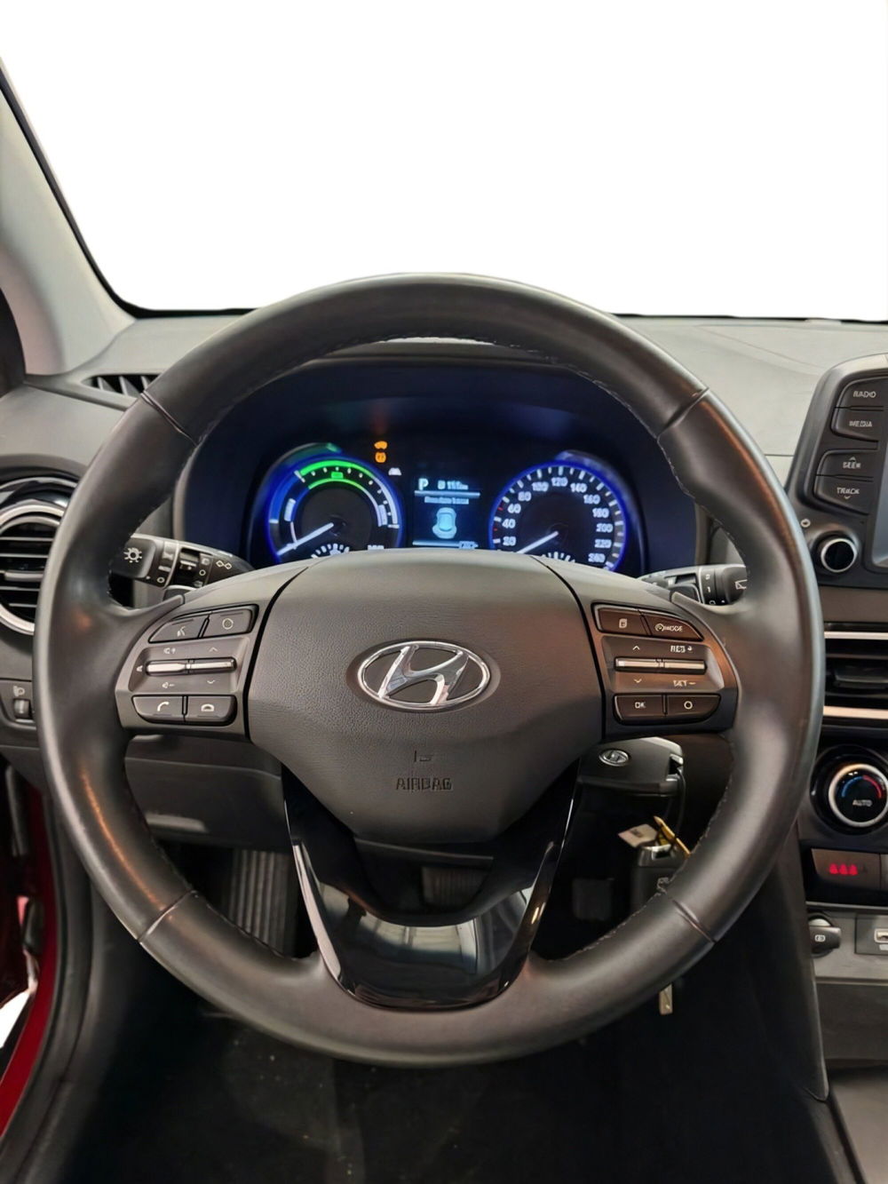 Hyundai Kona usata a Roma (8)