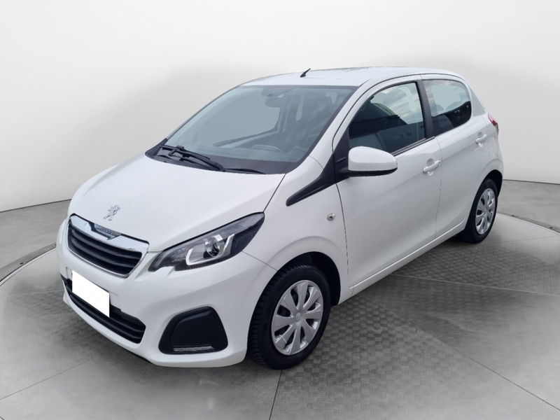 Peugeot 108 68 5 porte Active  del 2015 usata a Siena