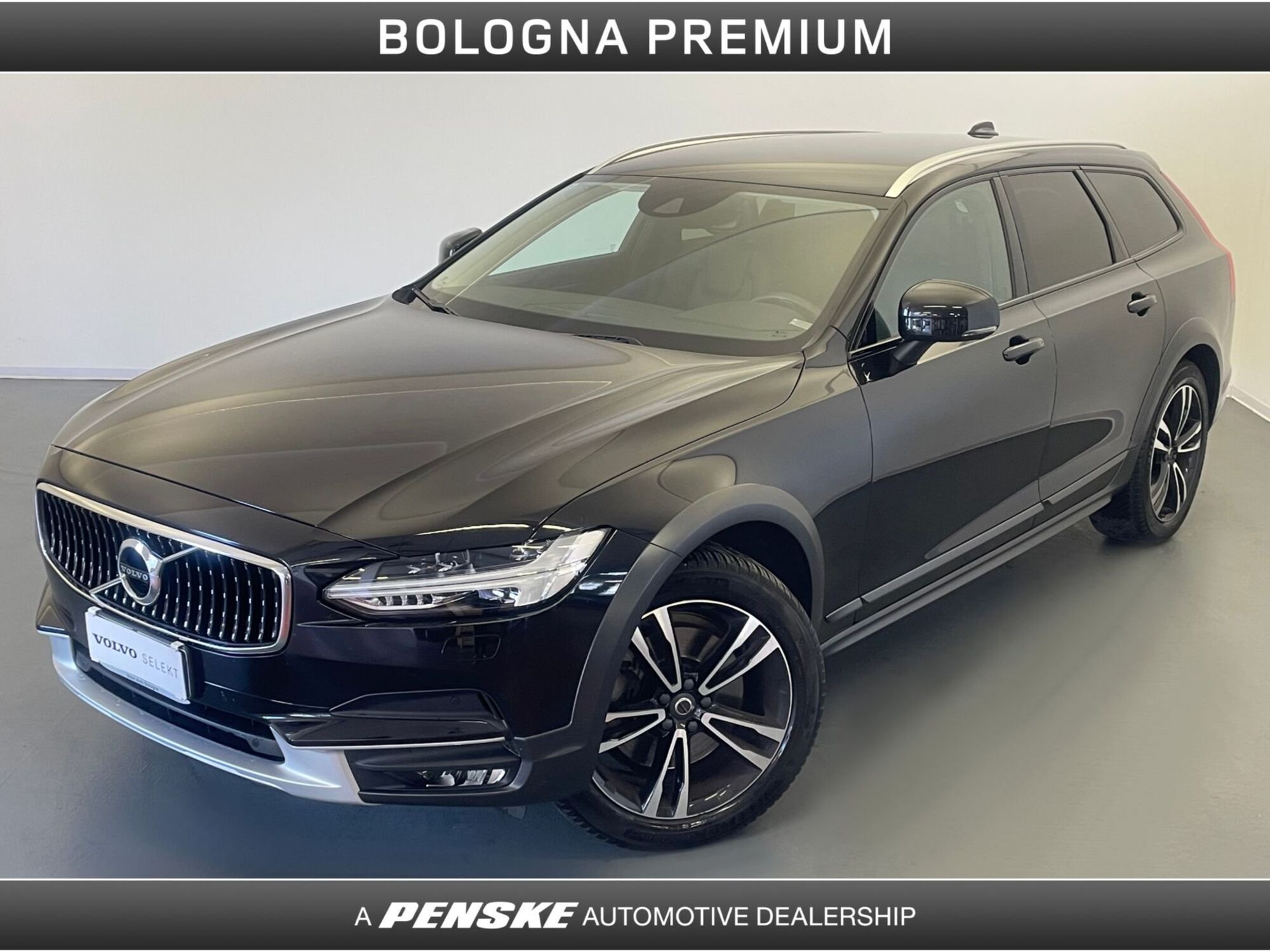 Volvo V90 Cross Country D5 AWD Geartronic Pro  del 2018 usata a Casalecchio di Reno