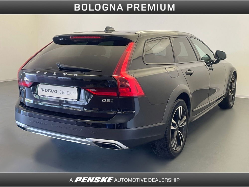 Volvo V90 Cross Country usata a Bologna (2)