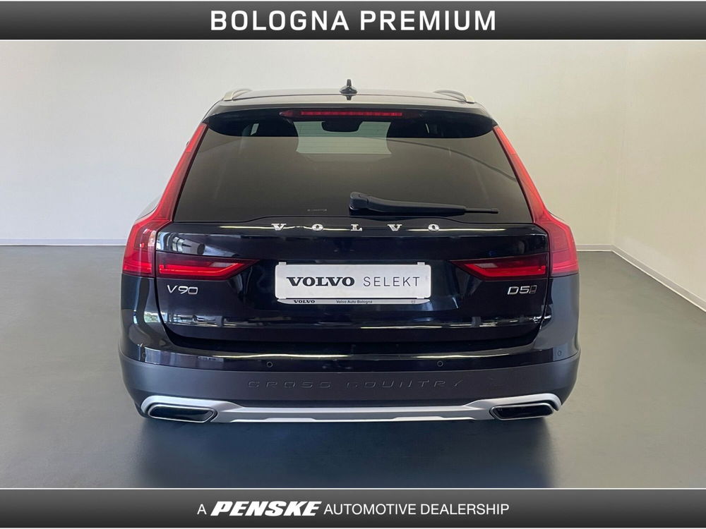 Volvo V90 Cross Country usata a Bologna (7)