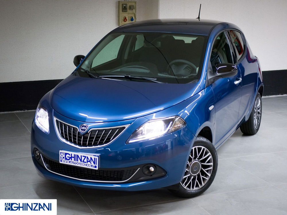 Lancia Ypsilon usata a Bergamo (2)