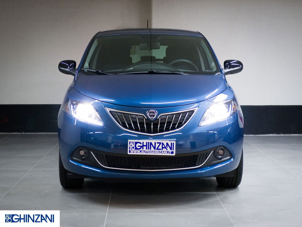 Lancia Ypsilon usata a Bergamo (3)