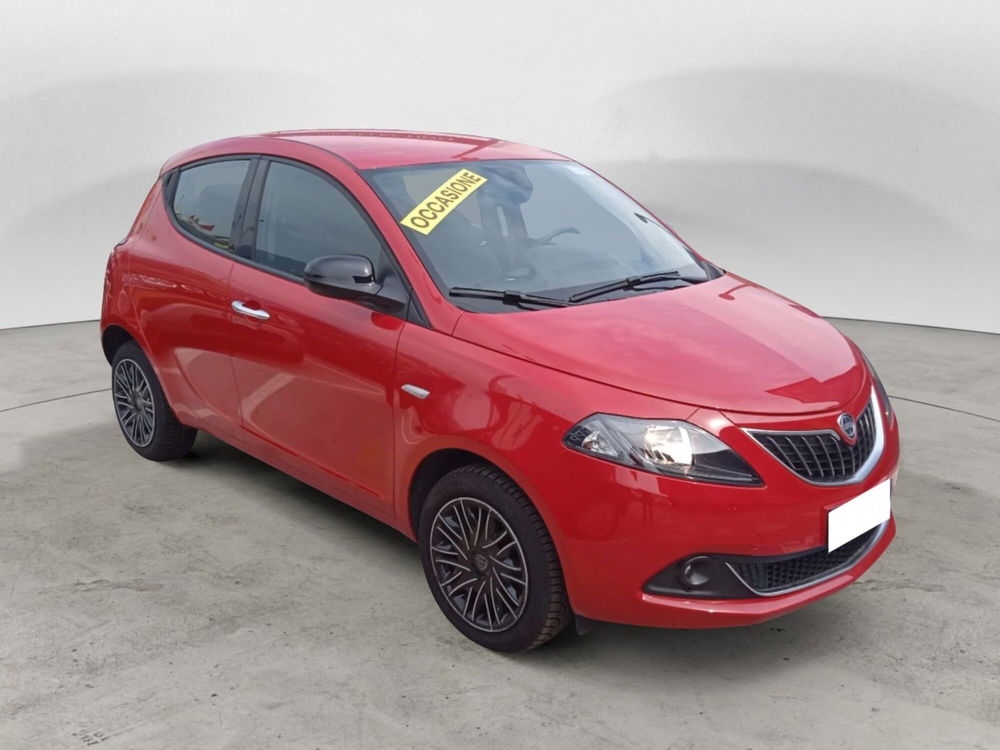 Lancia Ypsilon usata a Roma (7)