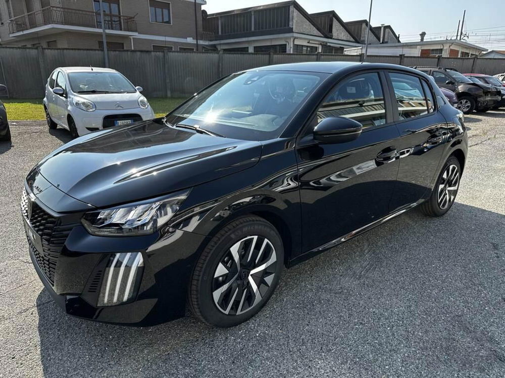 Peugeot 208 nuova a Torino