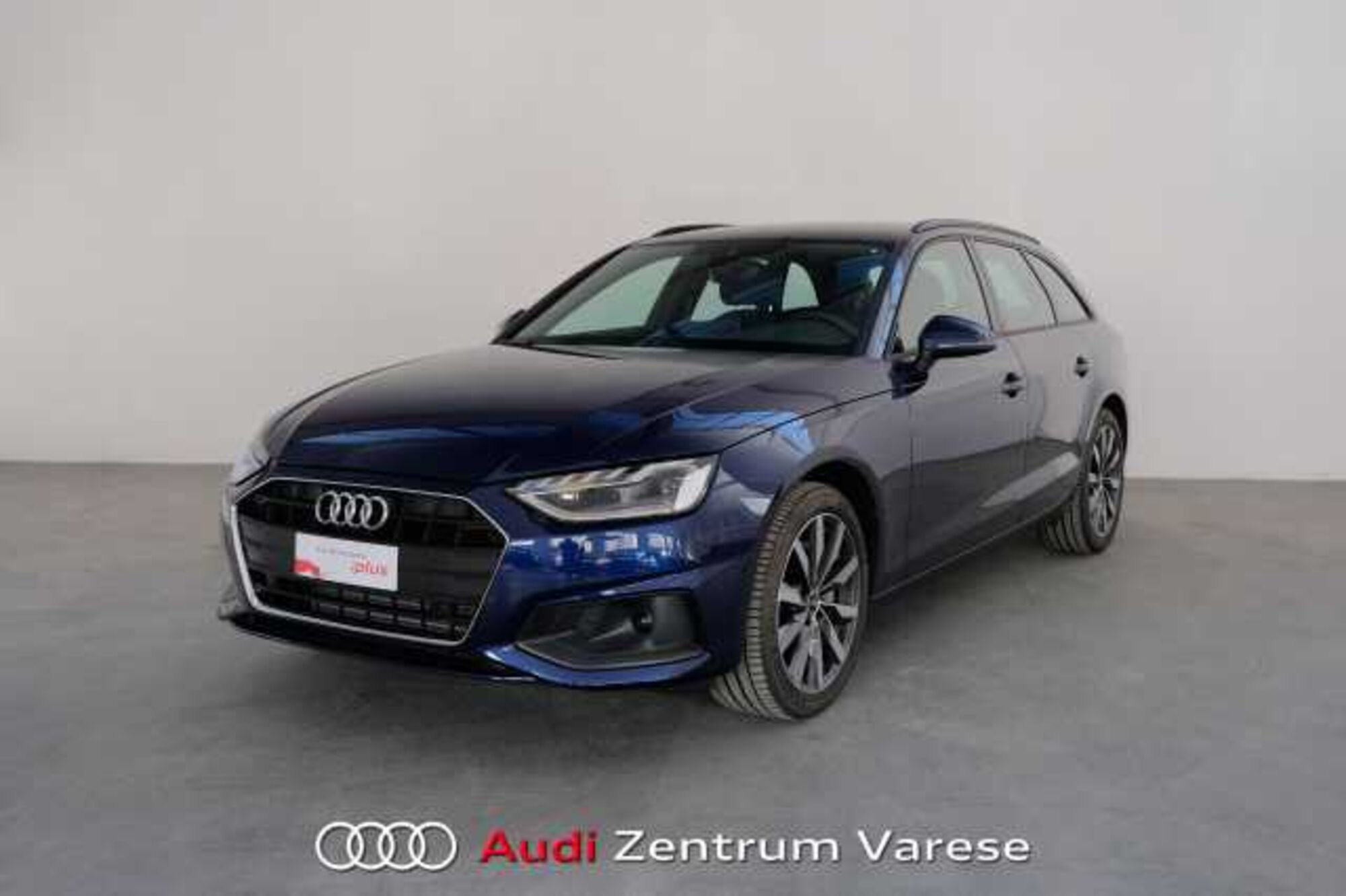 Audi A4 Avant 40 2.0 tfsi mhev Business Advanced 204cv s-tronic del 2023 usata a Varese