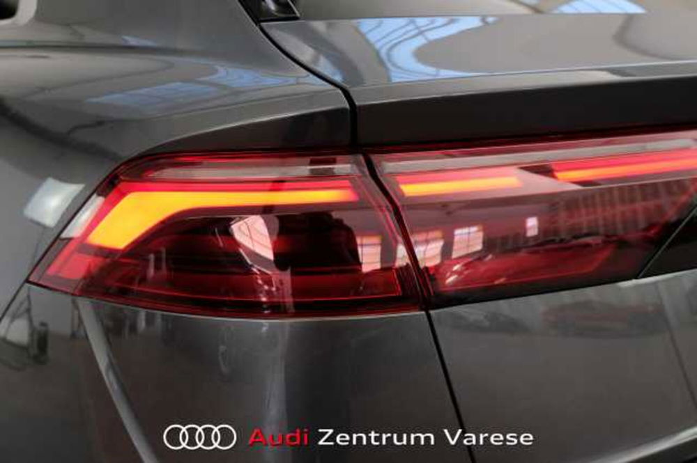 Audi Q8 nuova a Varese (5)