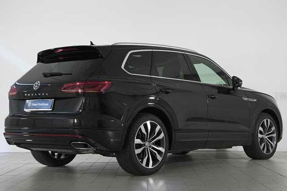 Volkswagen Touareg usata a Como (4)