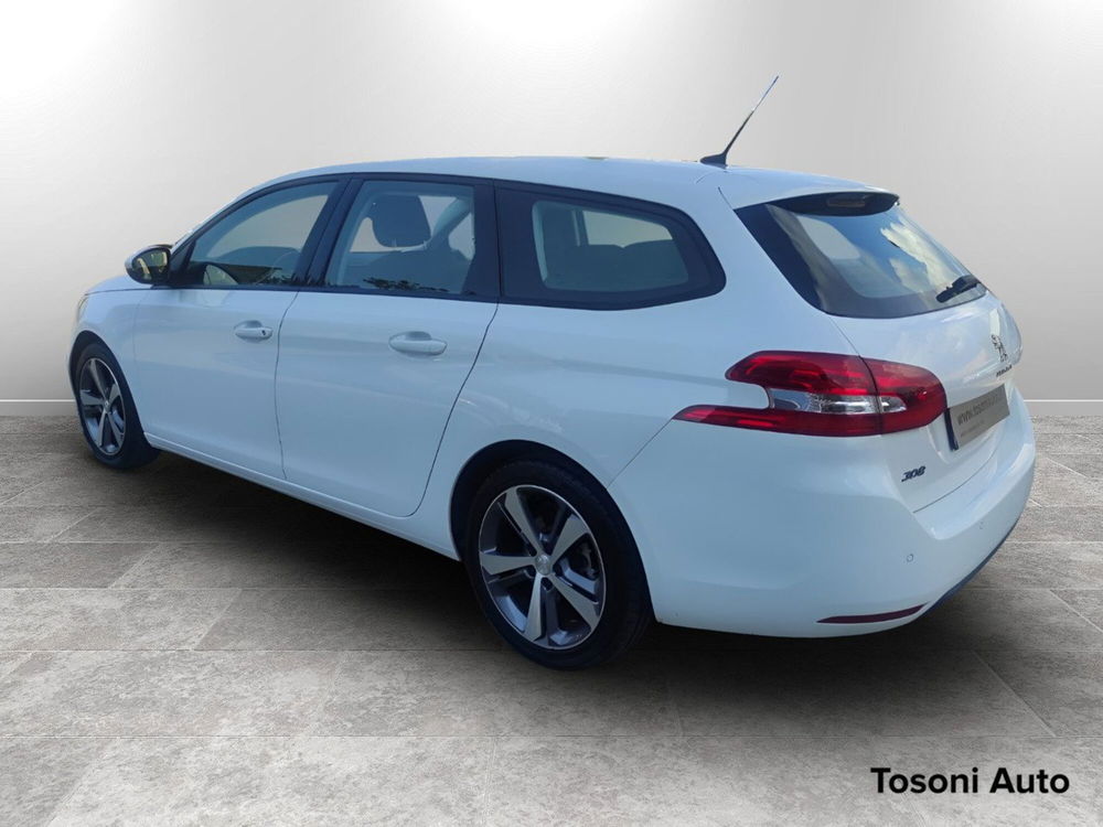 Peugeot 308 SW usata a Siena (7)