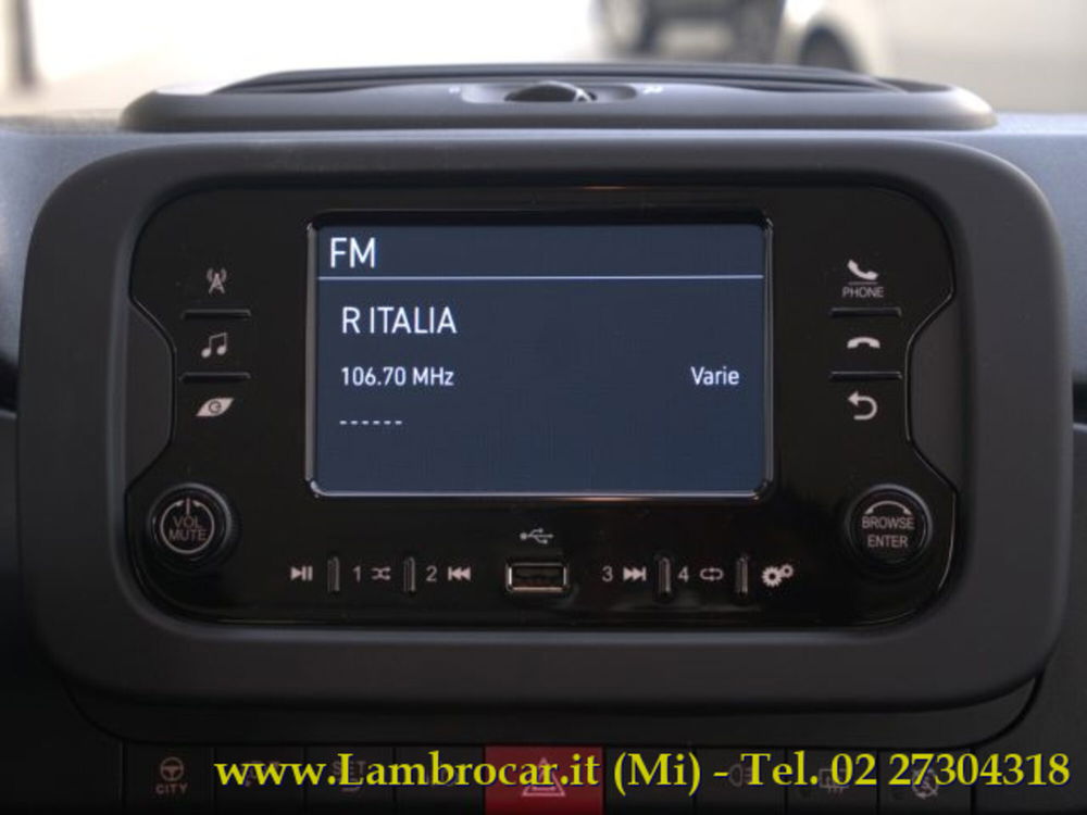 Fiat Panda nuova a Milano (8)