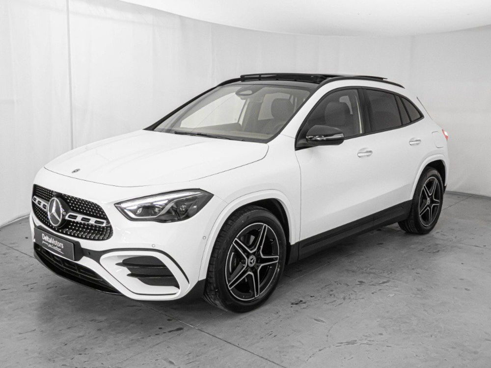 Mercedes-Benz GLA SUV nuova a Macerata