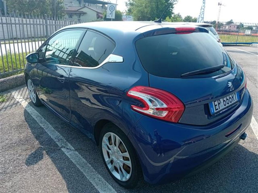 Peugeot 208 usata a Treviso (4)