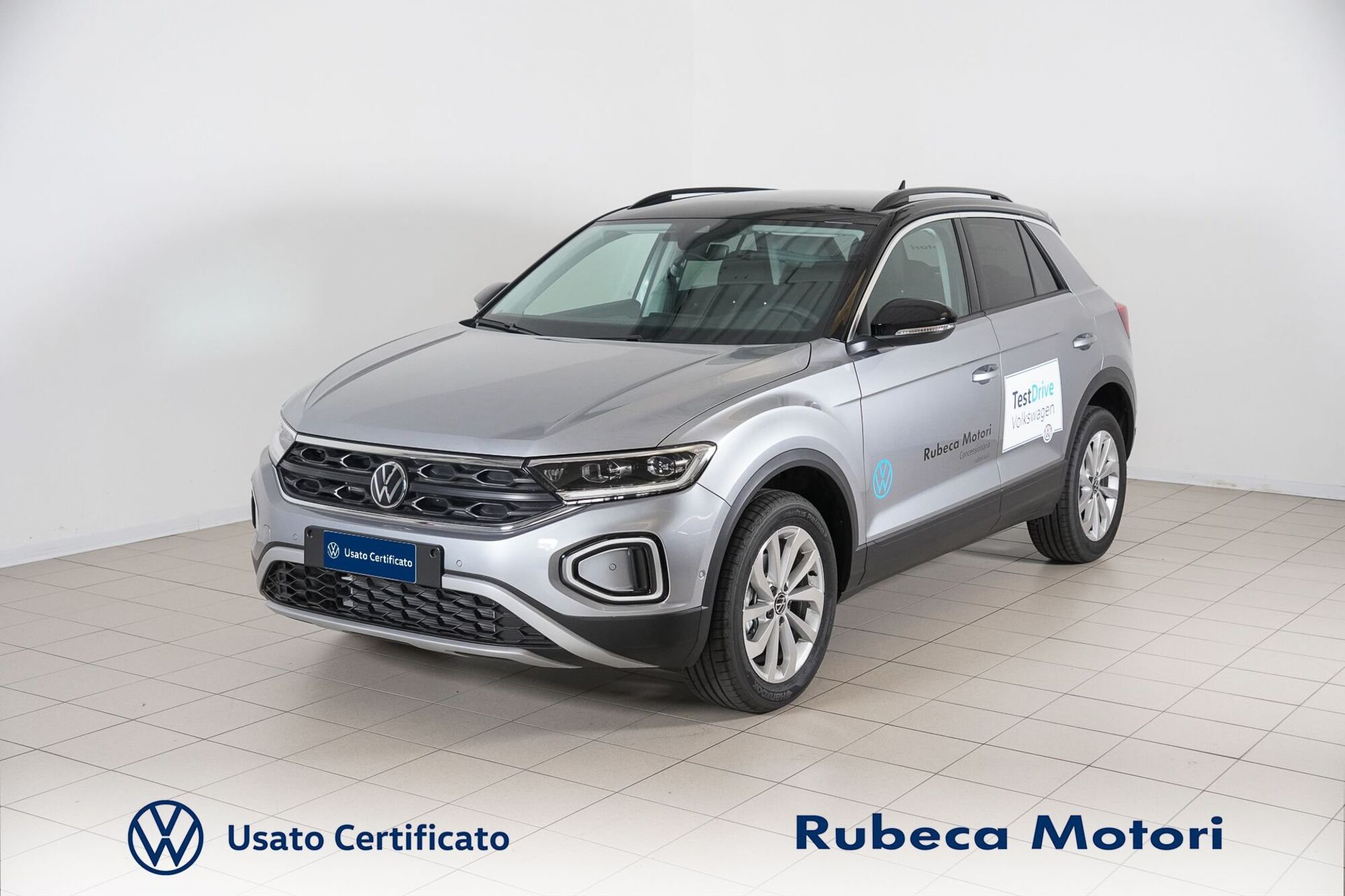 Volkswagen T-Roc 1.0 tsi Edition 115cv del 2024 usata a Citta&#039; della Pieve