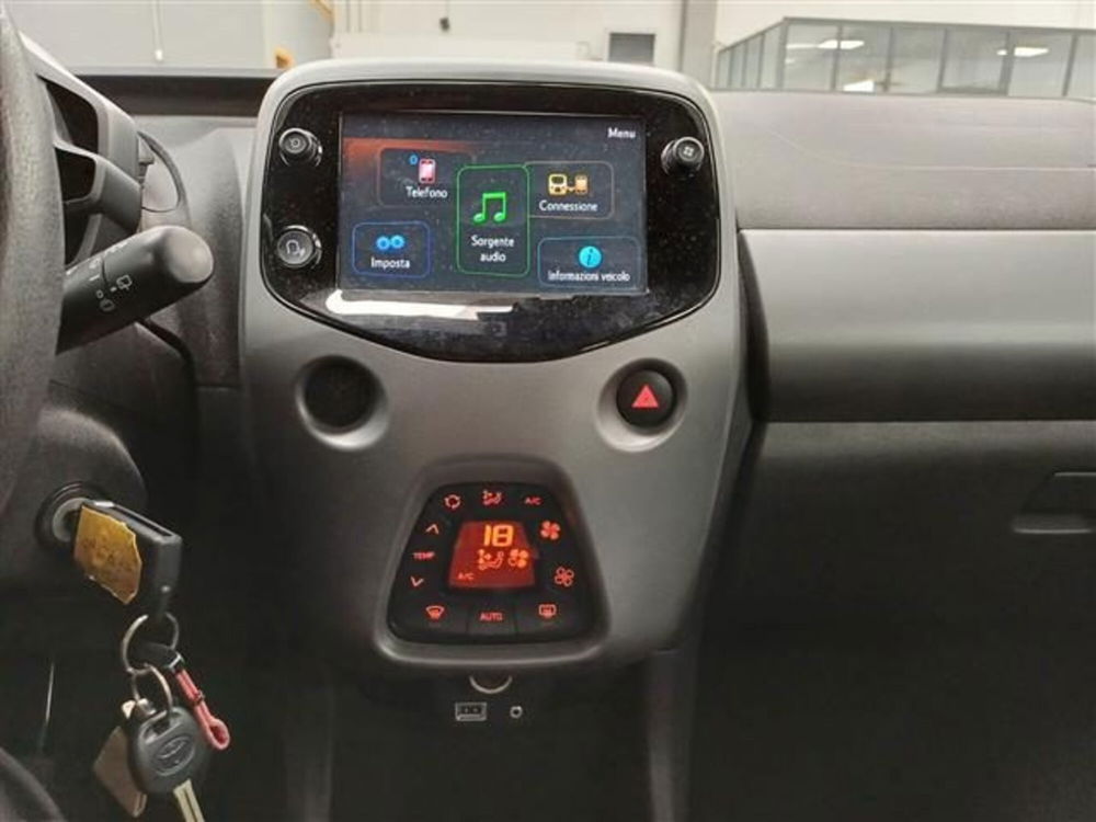 Toyota Aygo X usata a Cremona (11)