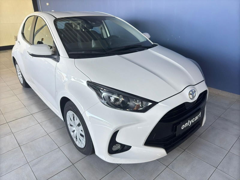 Toyota Yaris 1.0 5 porte Active  del 2023 usata a Ferrara