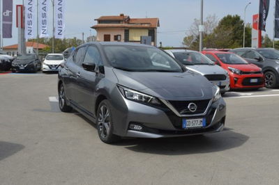 Nissan Leaf N-Connecta 40 kWh  del 2021 usata a Fondi