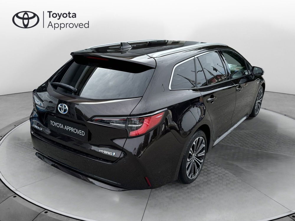 Toyota Corolla Touring Sports usata a Como (17)