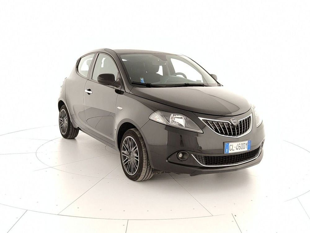 Lancia Ypsilon usata a Caserta