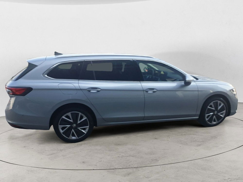 Skoda Superb Station Wagon nuova a Ancona (7)